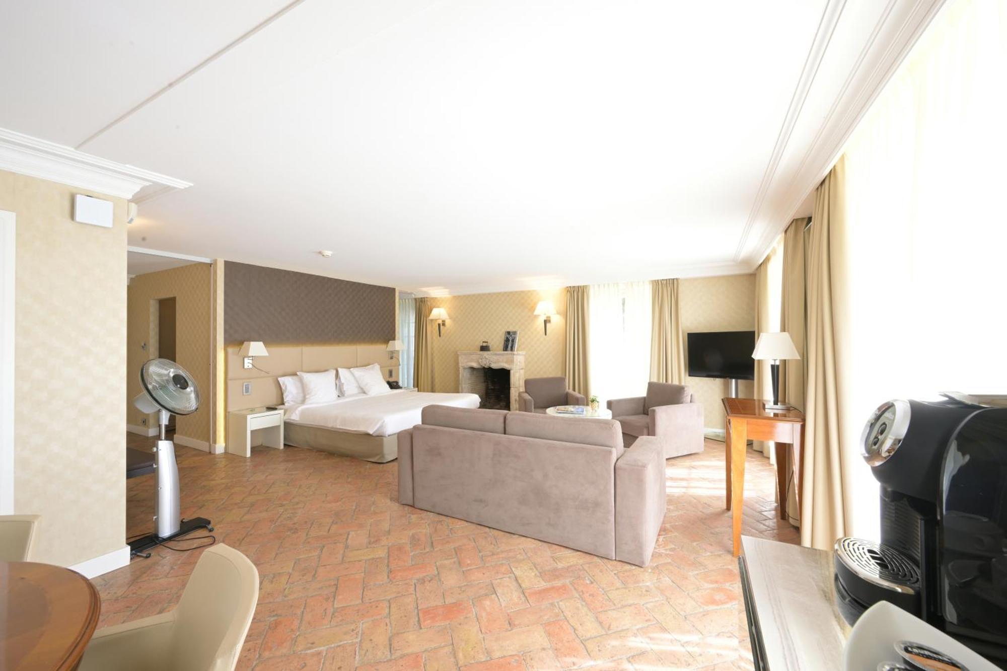 Chateau De Bonmont Cheserex 외부 사진