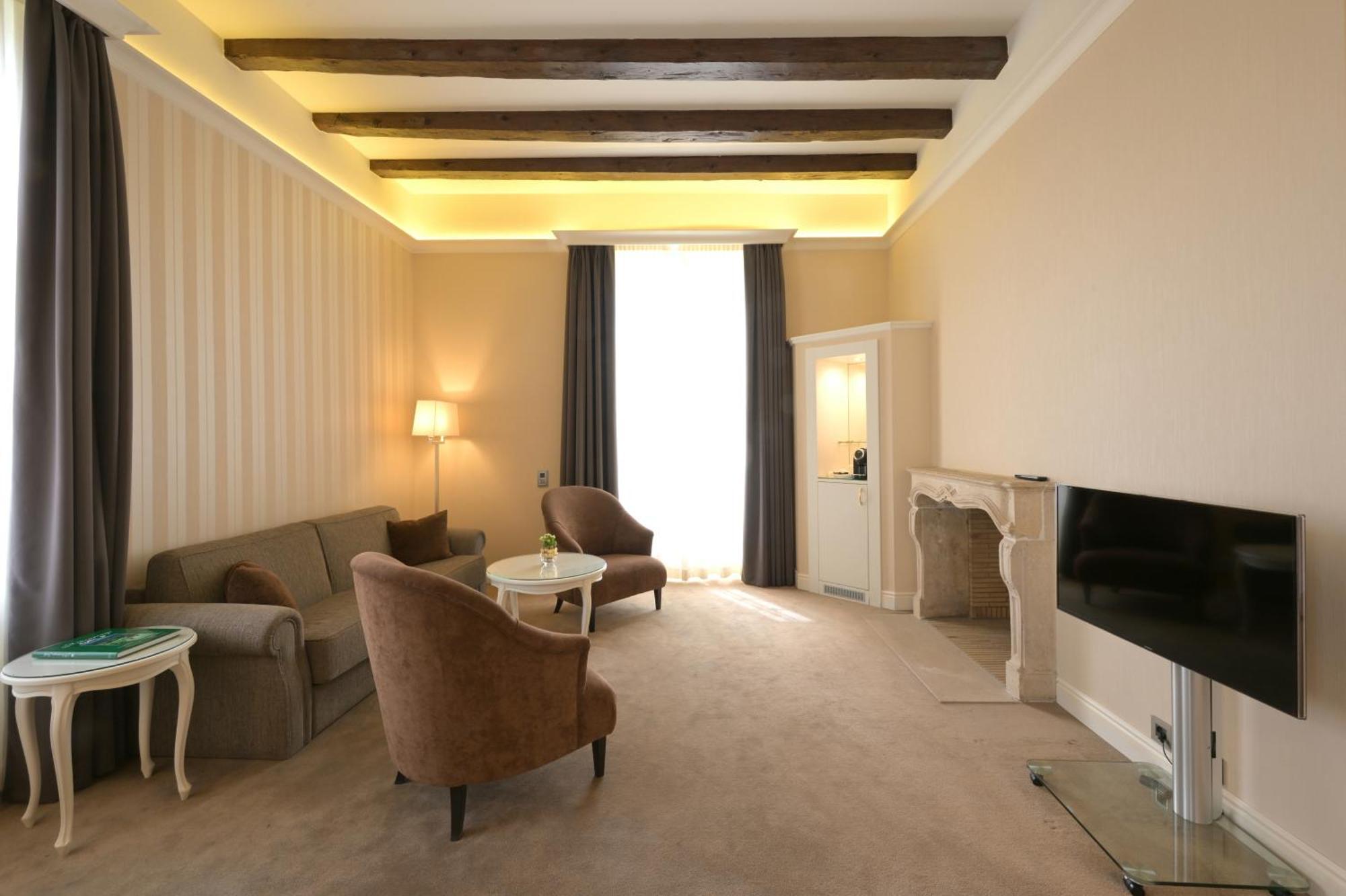 Chateau De Bonmont Cheserex 외부 사진